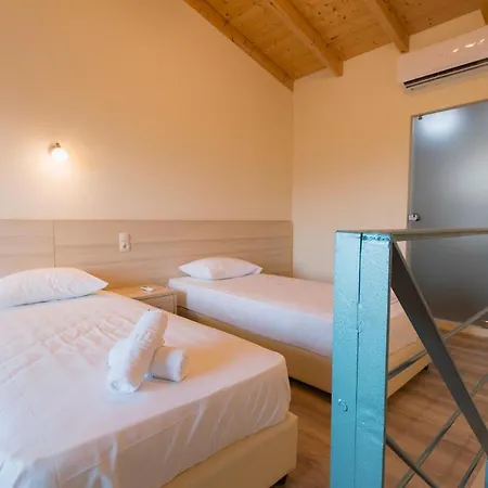 Luca Mare Bed & Breakfast 2*